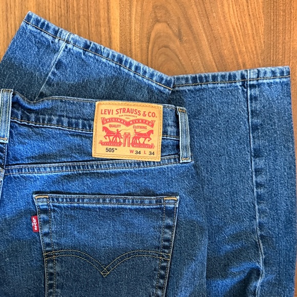 Levi's Men’s 505 Jeans 34x34 - Picture 5 of 5